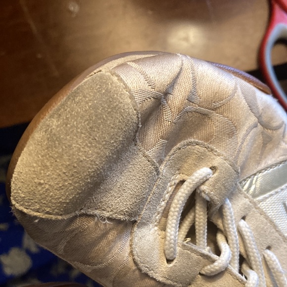 Coach sneakers 7.5. Good condition. Some wear - Picture 2 of 3